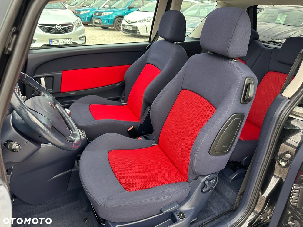 Peugeot 1007 - 14