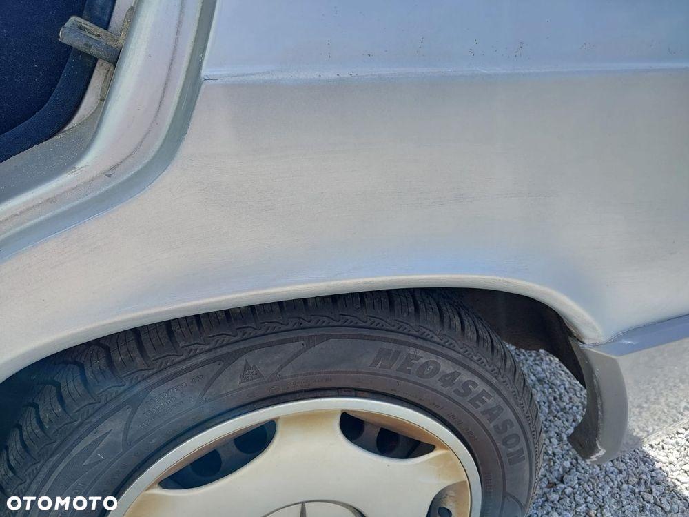 Mercedes-Benz W201 (190) - 16
