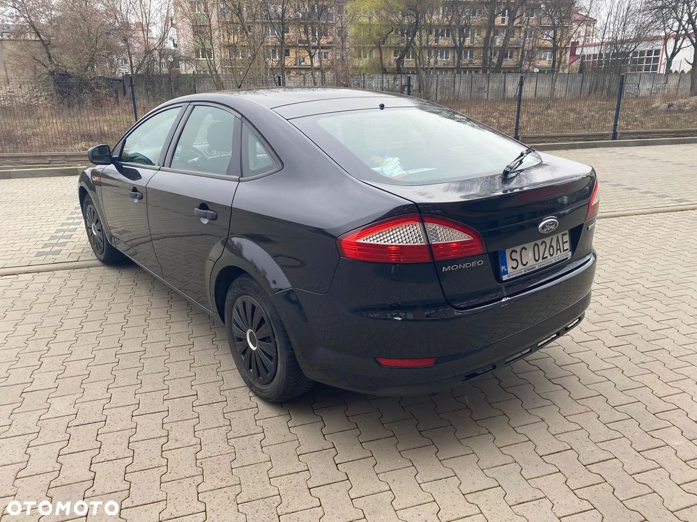 Ford Mondeo 1.8 TDCi Ambiente - 2