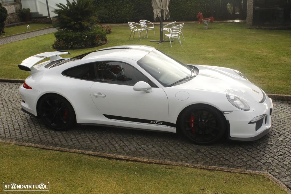 Porsche 911 Série F - 6