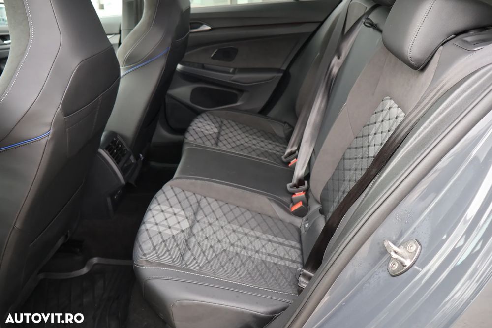 Volkswagen Golf 1.5 eTSI DSG MHEV R-Line - 8