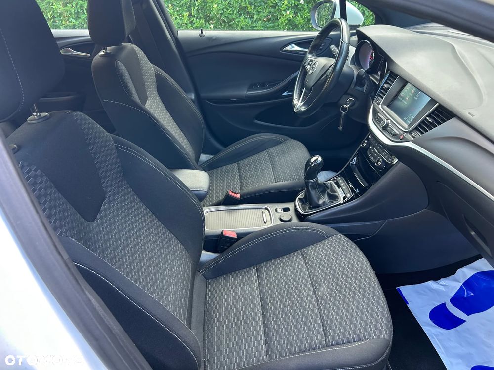 Opel Astra 1.4 Turbo Innovation - 14