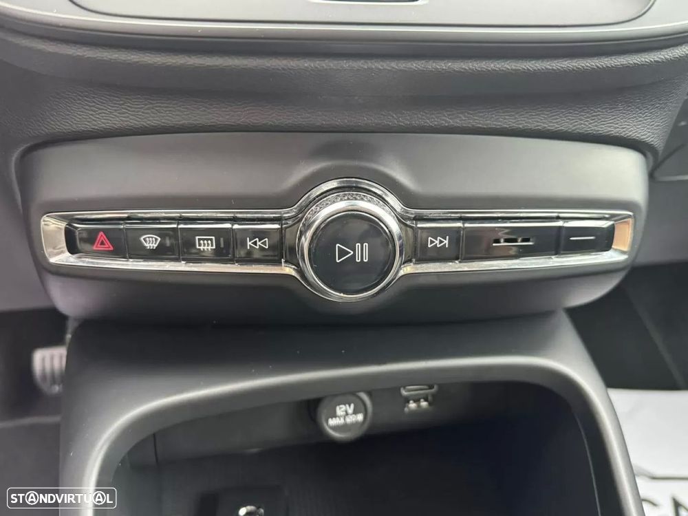 Volvo XC 40 2.0 D3 Momentum Core - 9
