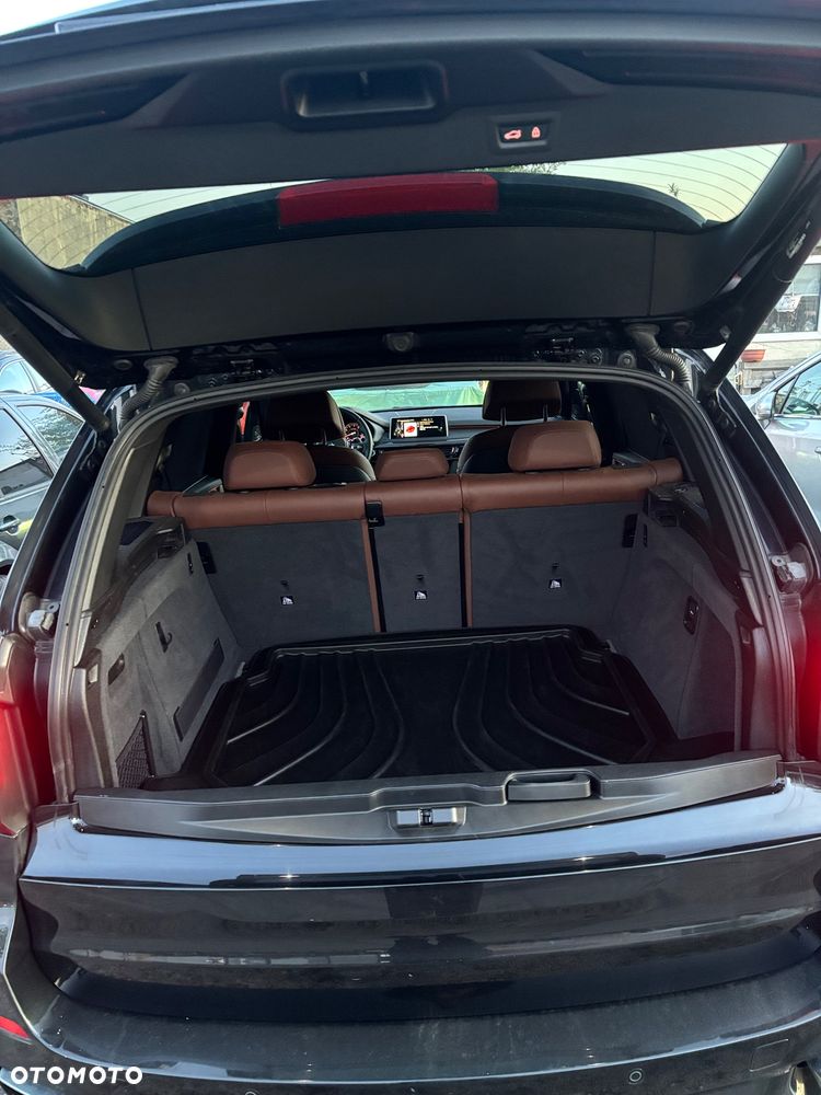 BMW X5 3.5i xDrive - 12