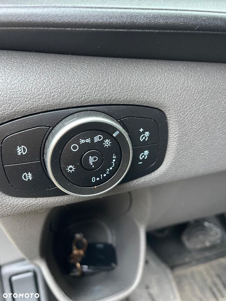 Ford Transit Custom - 19