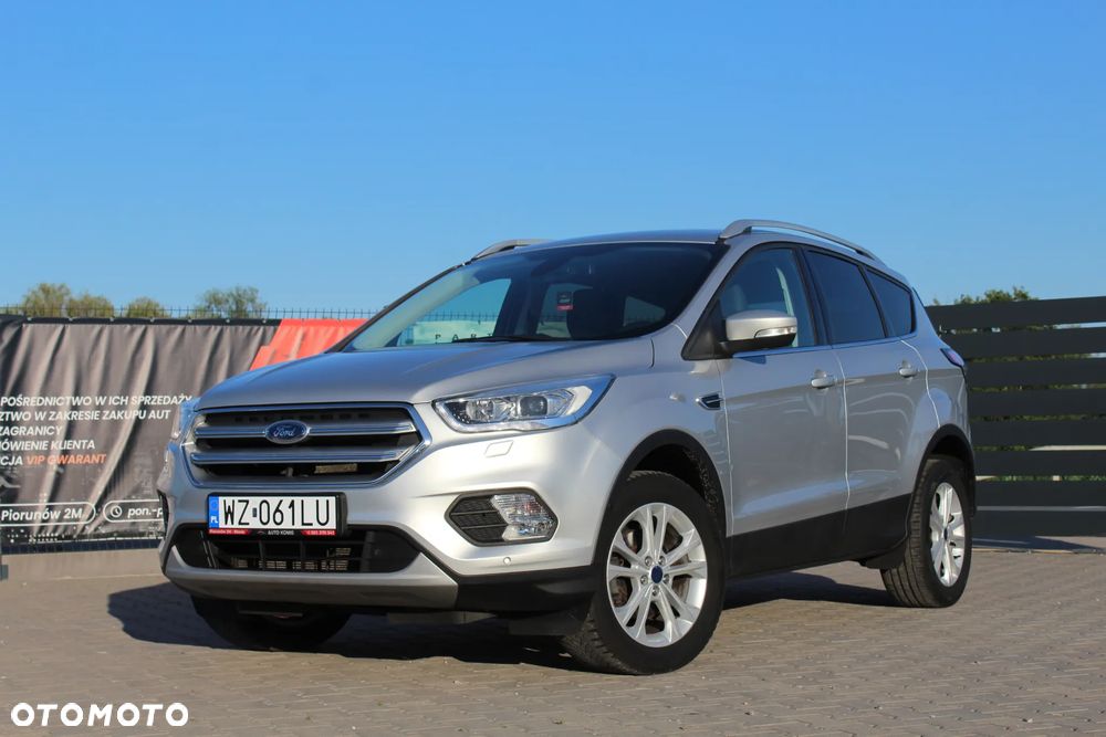 Ford Kuga 1.5 EcoBoost 2x4 Titanium - 4