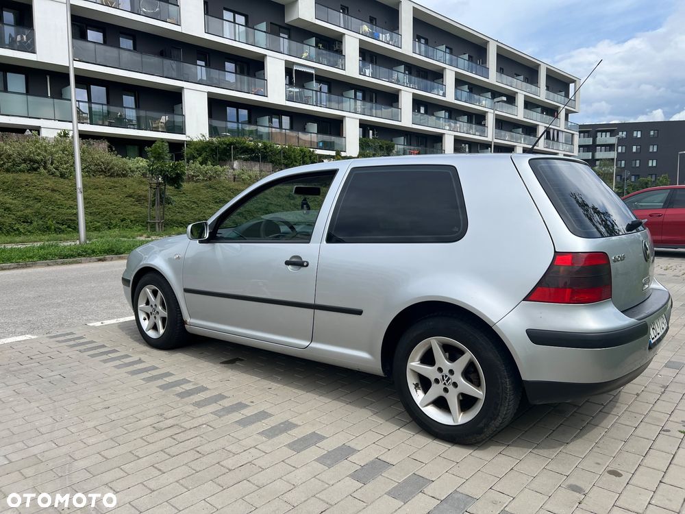 Volkswagen Golf 1.4 Basis - 6