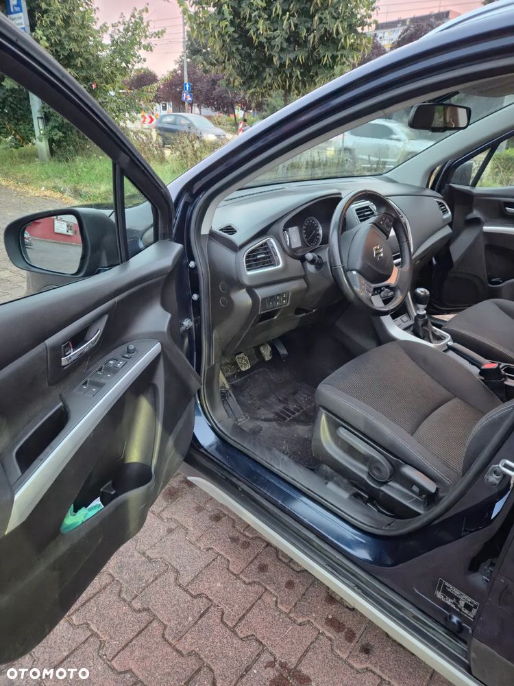 Suzuki SX4 - 12