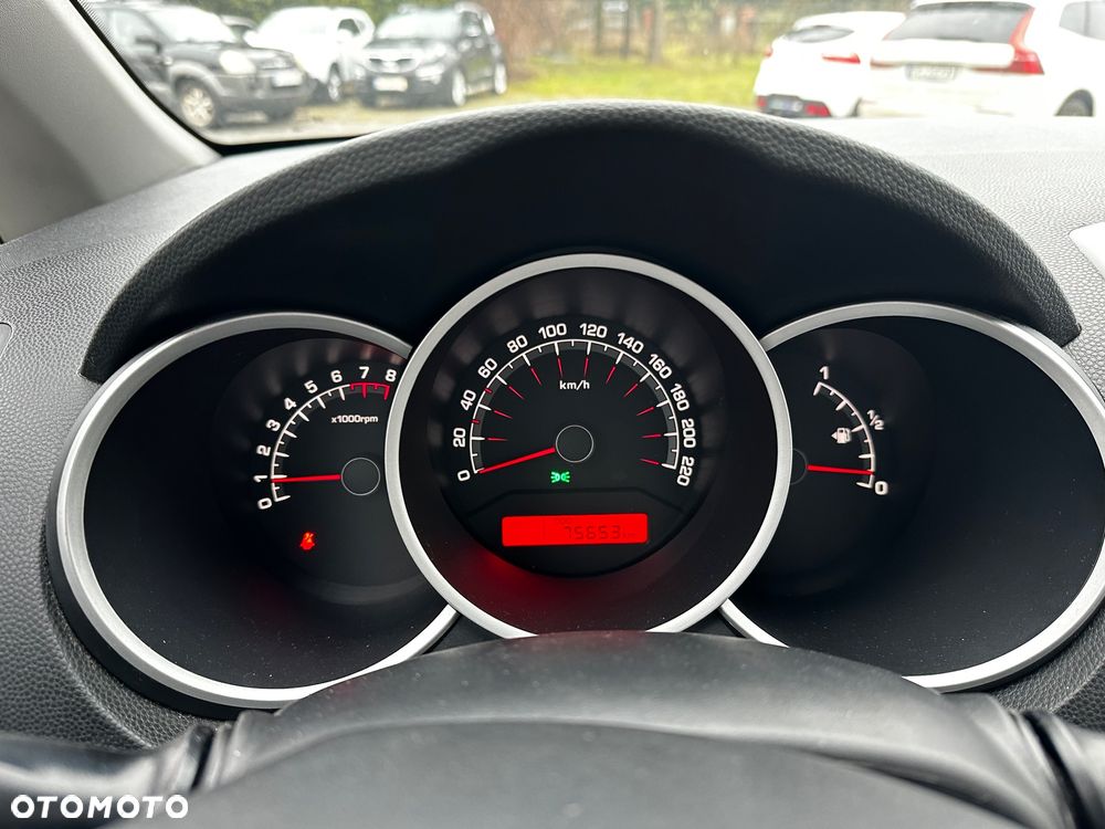 Kia Venga 1.4 CVVT ISG Spirit - 24