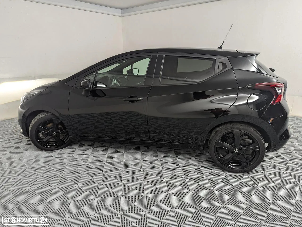 Nissan Micra 1.0 IG-T N-Design Black P.Navi - 10