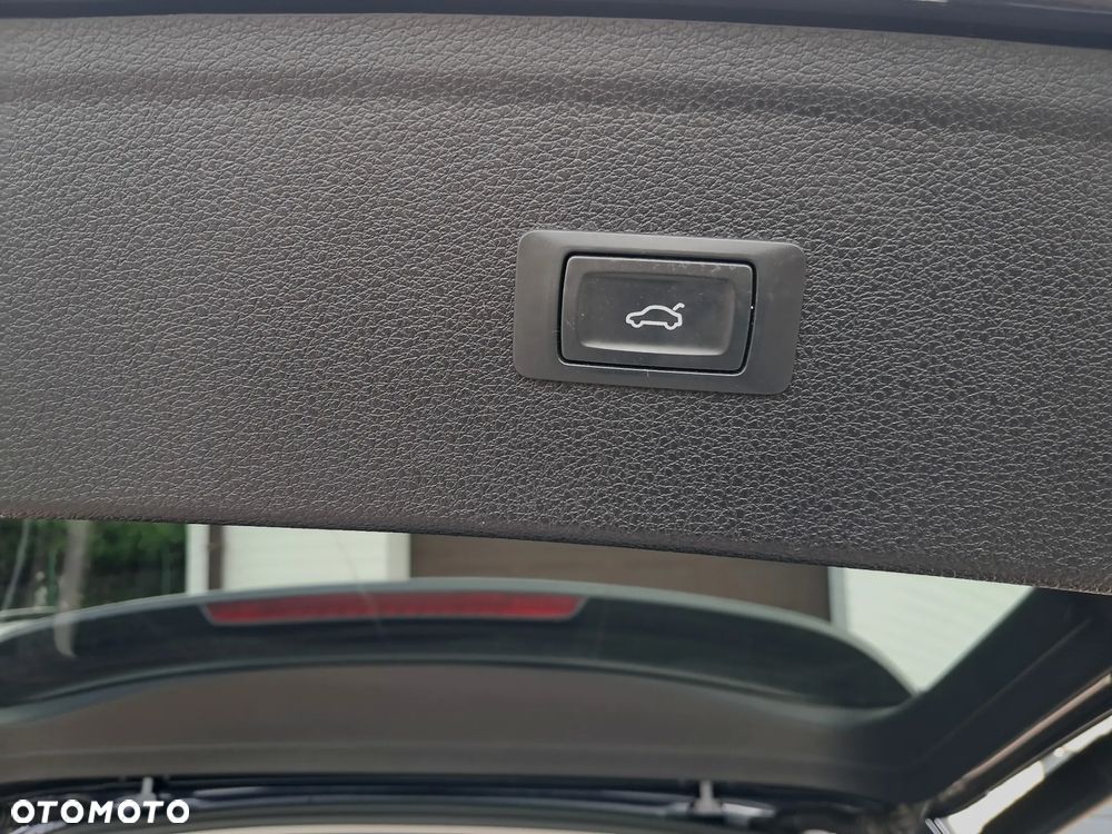 Audi Q5 40 TDI quattro S tronic sport - 29