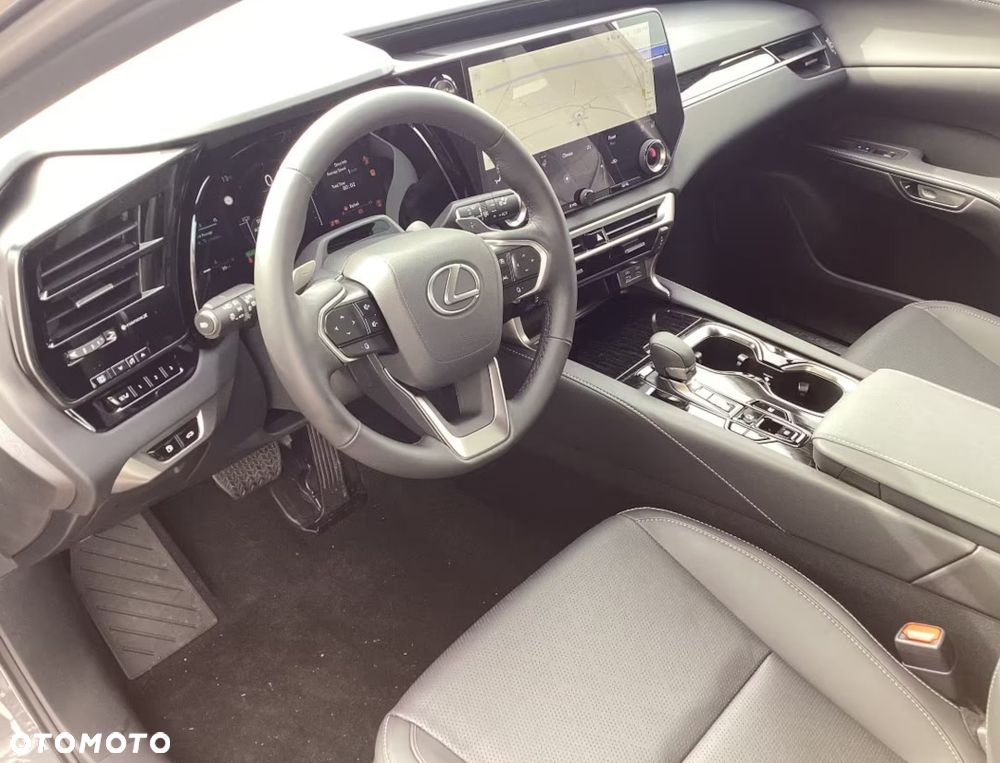 Lexus RX 350h Omotenashi - 9