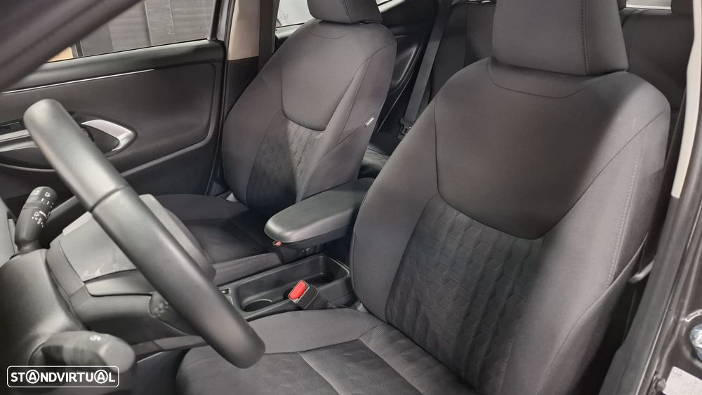 Toyota Yaris 1.5 HDF Comfort Plus - 10