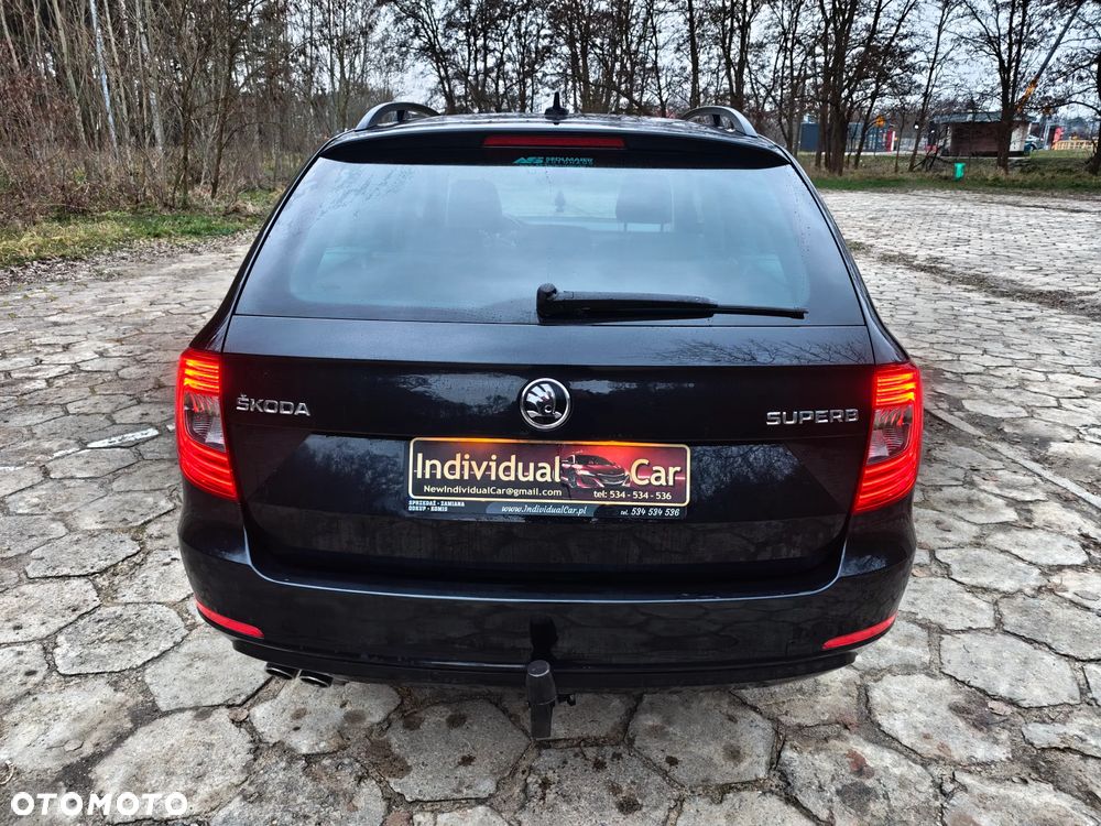 Skoda Superb 2.0 TDI PD Elegance - 10