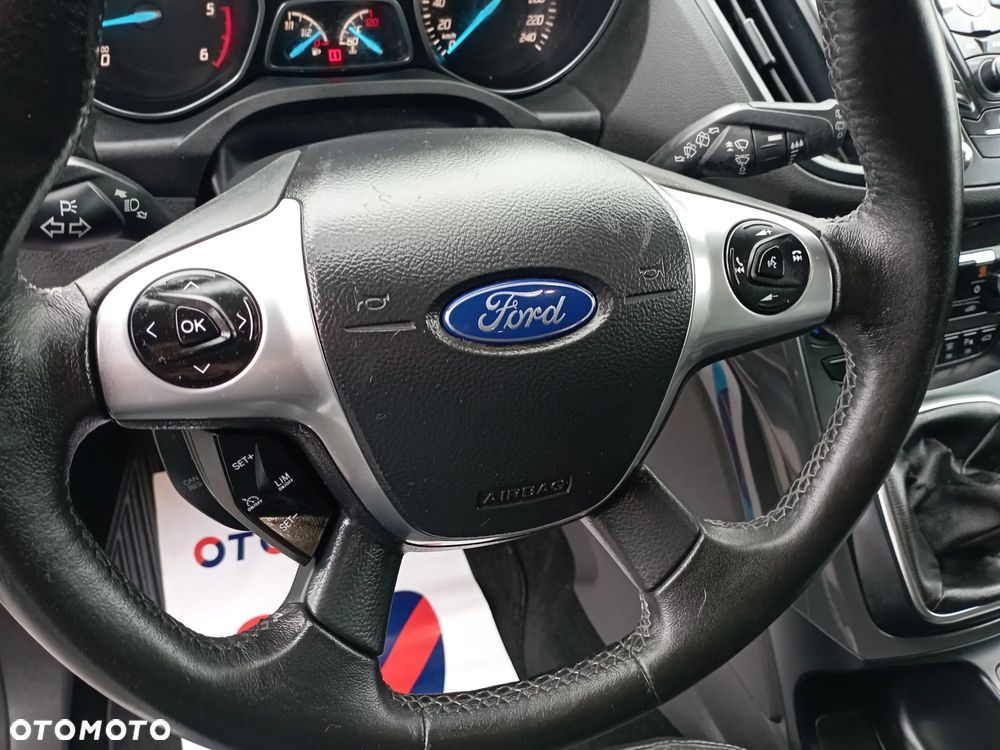 Ford Kuga 2.0 TDCi 4x4 ST-Line - 14