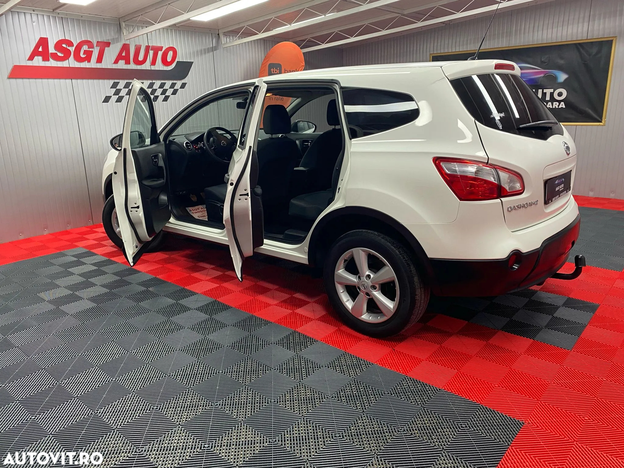 Nissan Qashqai+2 - 17