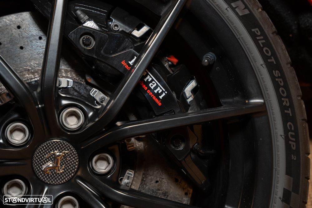 Ferrari 488 Pista - 15