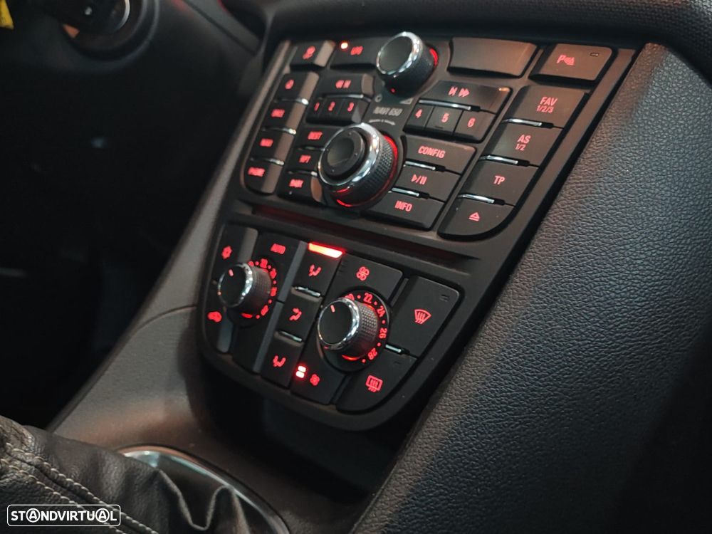 Opel Meriva 1.4 T FlexFuel Cosmo - 39