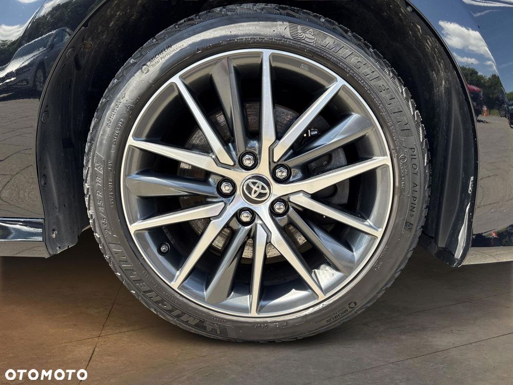 Toyota Camry 2.5 Hybrid Executive CVT - 18