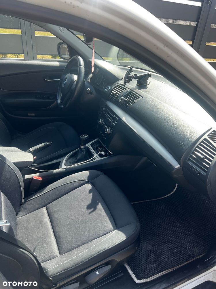 BMW Seria 1 118d - 12
