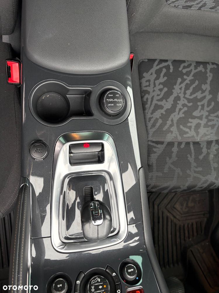 Peugeot 3008 2.0 HDi HYbrid4 - 22