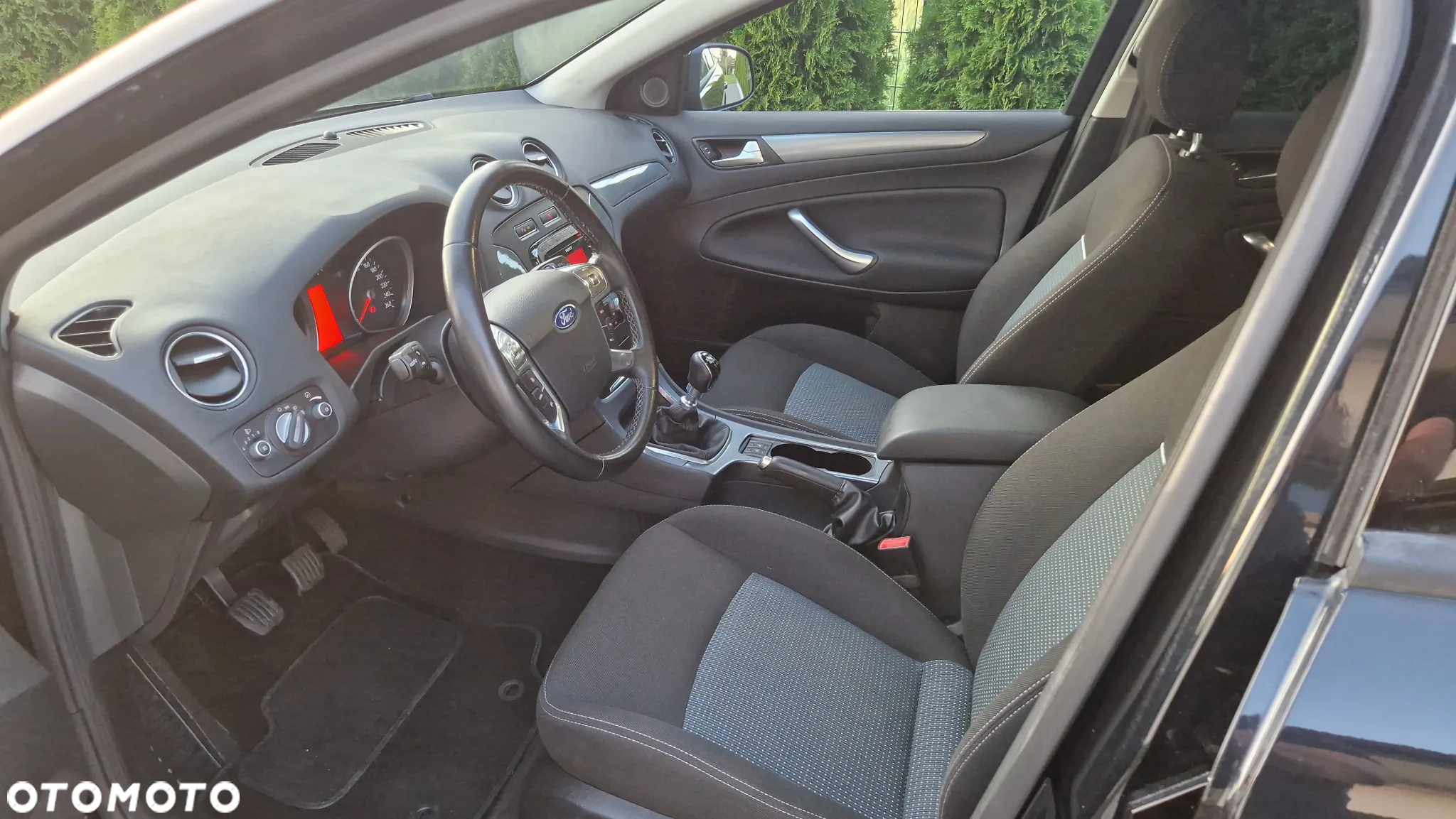 Ford Mondeo 1.6 TDCi Titanium - 8