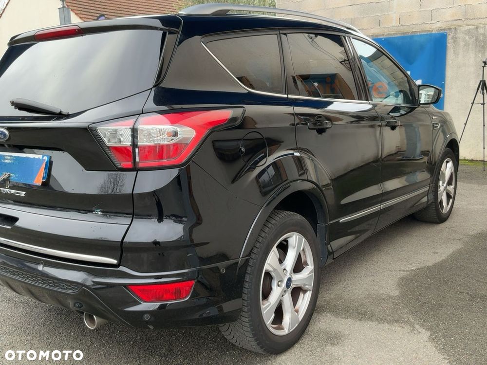 Ford Kuga 2.0 TDCi 4x4 Vignale - 3