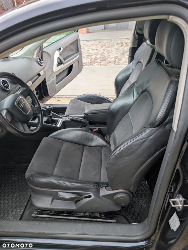 Audi A3 3-drzwiowe 1.4 TFSI S line Sportpaket - 6