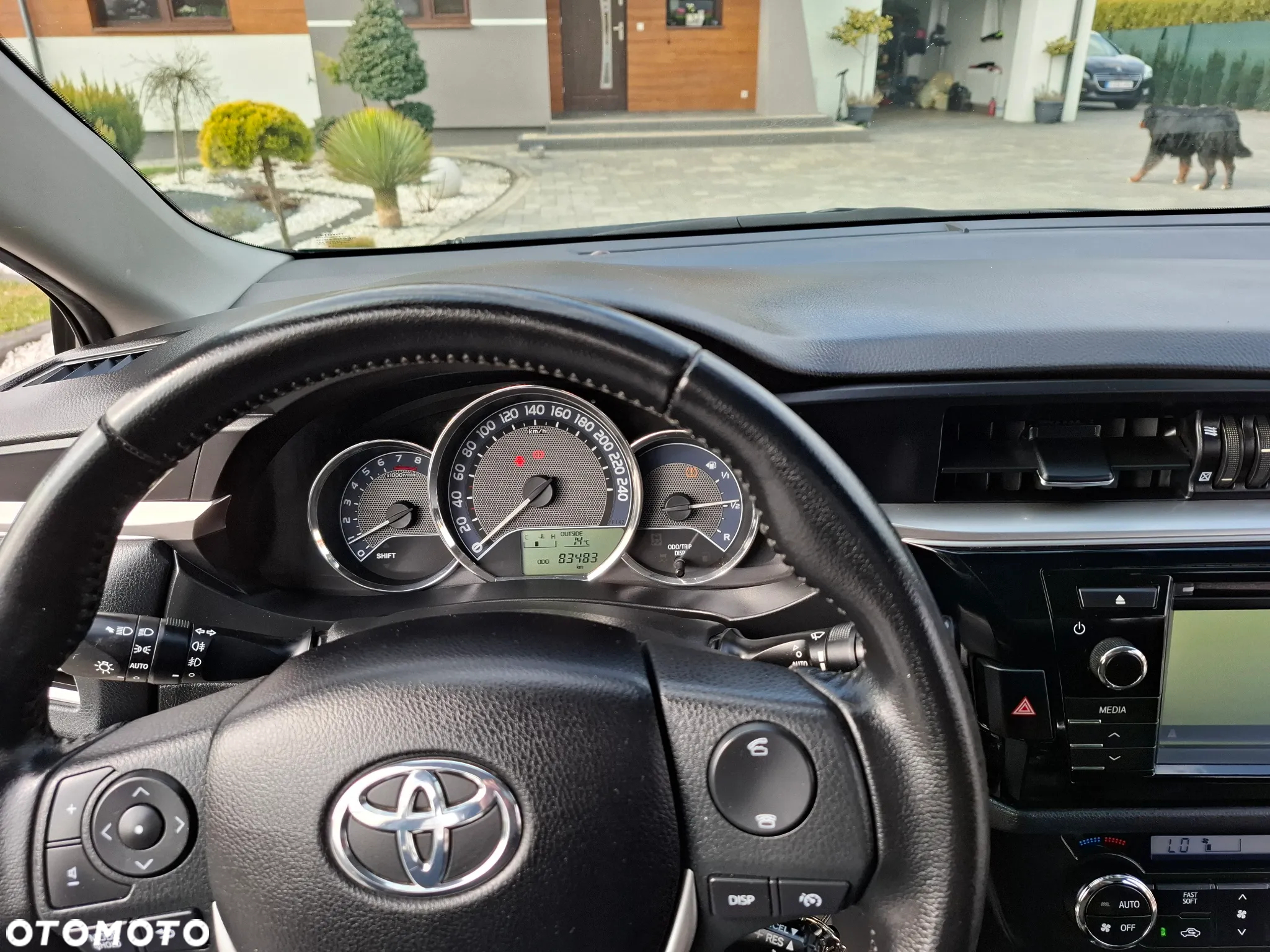 Toyota Corolla 1.6 Executive - 27