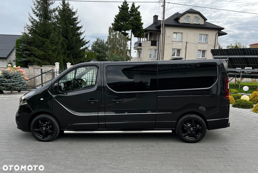 Opel VIVARO BLACK & WHITE 5 osób - 18