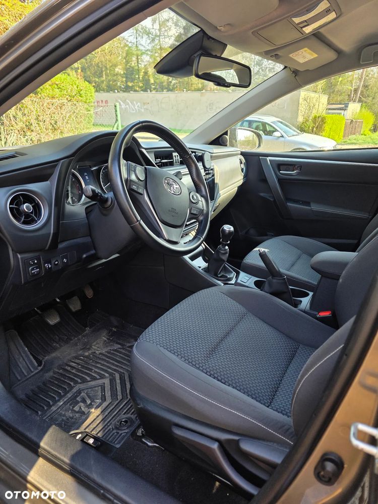 Toyota Corolla 1.6 Comfort - 14