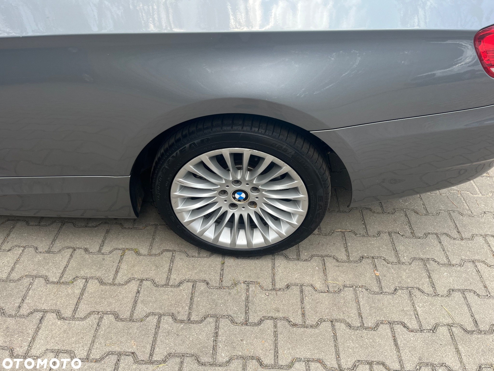 BMW Seria 3 320i Coupe - 9