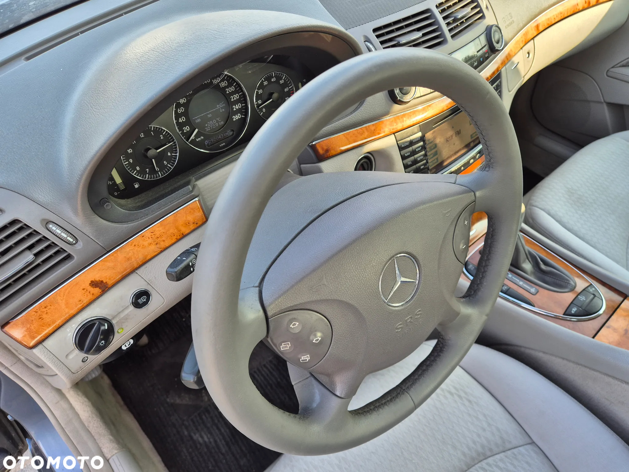 Mercedes-Benz Klasa E 350 Elegance - 17