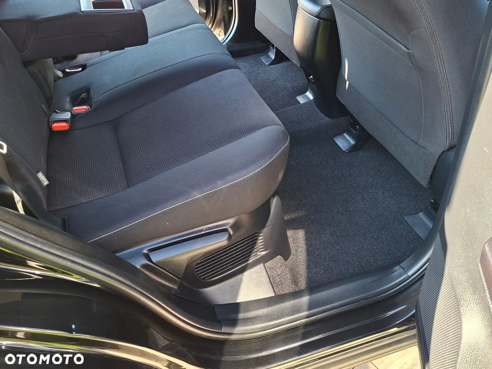 Toyota RAV4 - 23