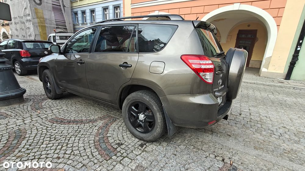 Toyota Rav4 2010 photo 4