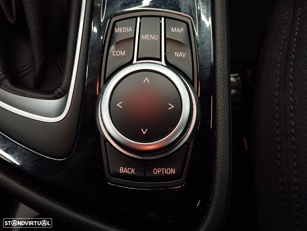 BMW 225xe Active Tourer Advantage - 40