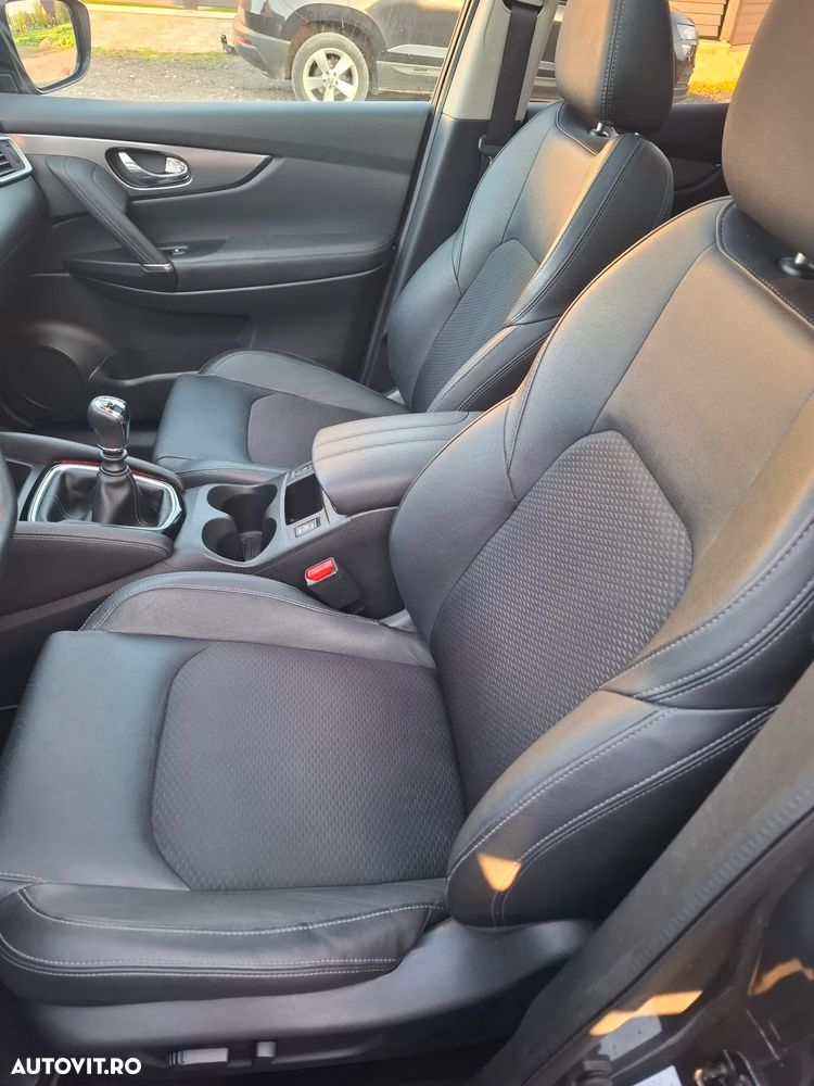 Nissan Qashqai 1.3 DIG-T TEKNA - 10