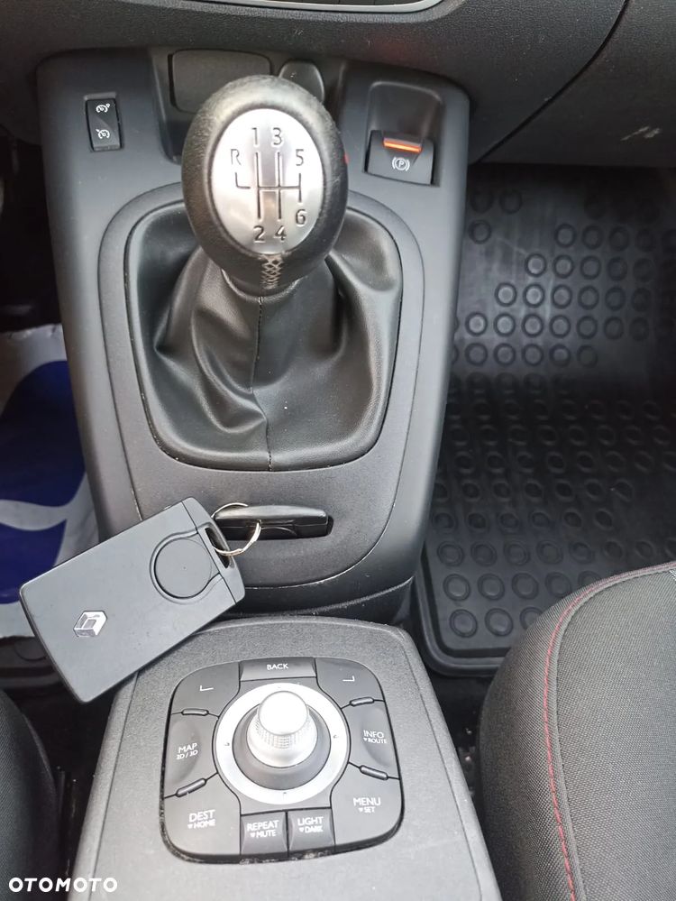 Renault Scenic ENERGY TCe 130 S&S LIMITED - 27