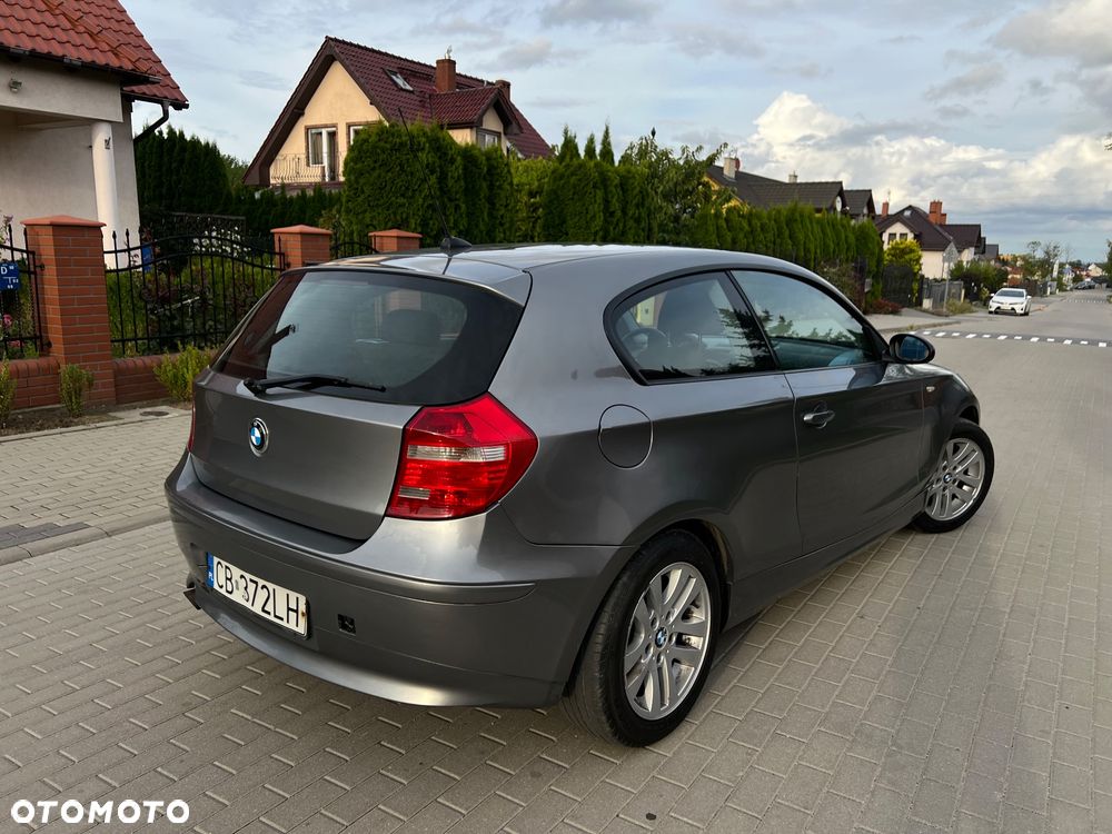 BMW Seria 1 116i - 17