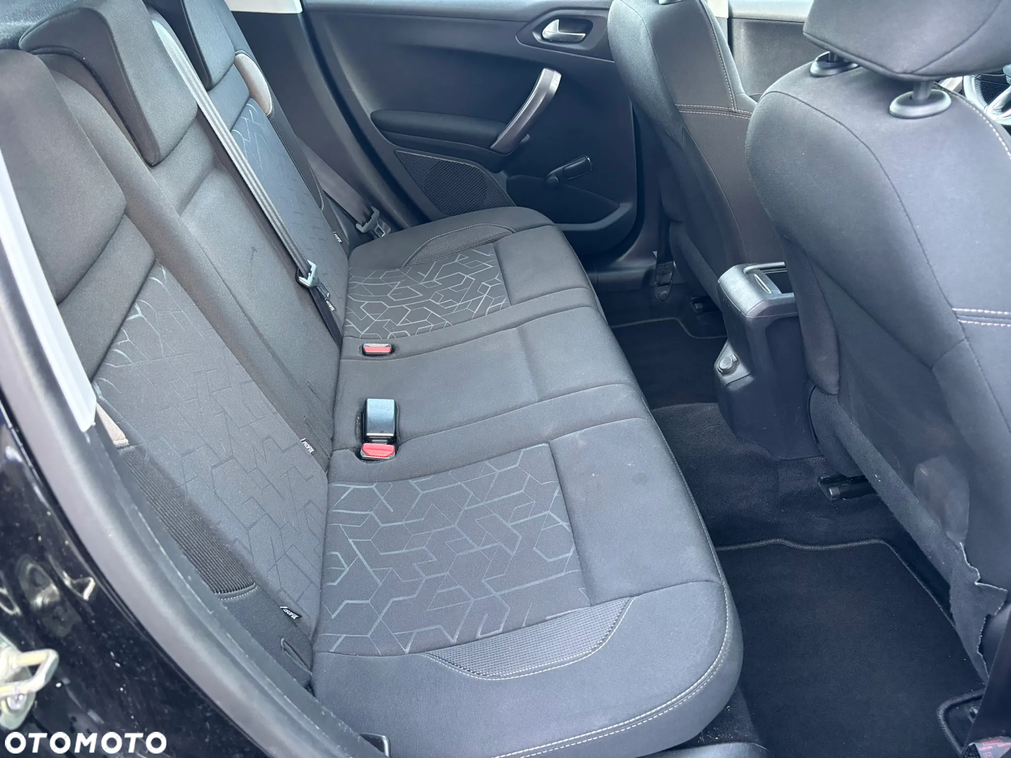 Peugeot 2008 1.2 Pure Tech Active - 7