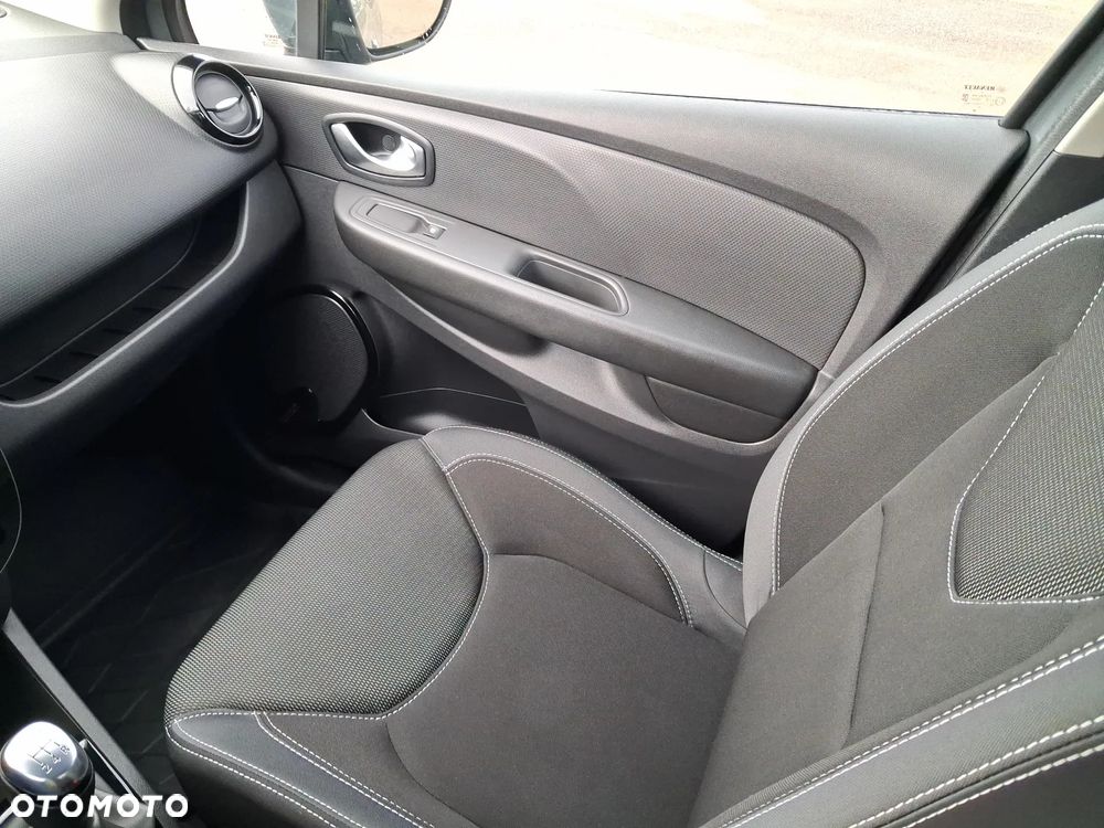 Renault Clio 1.2 16V Life - 24