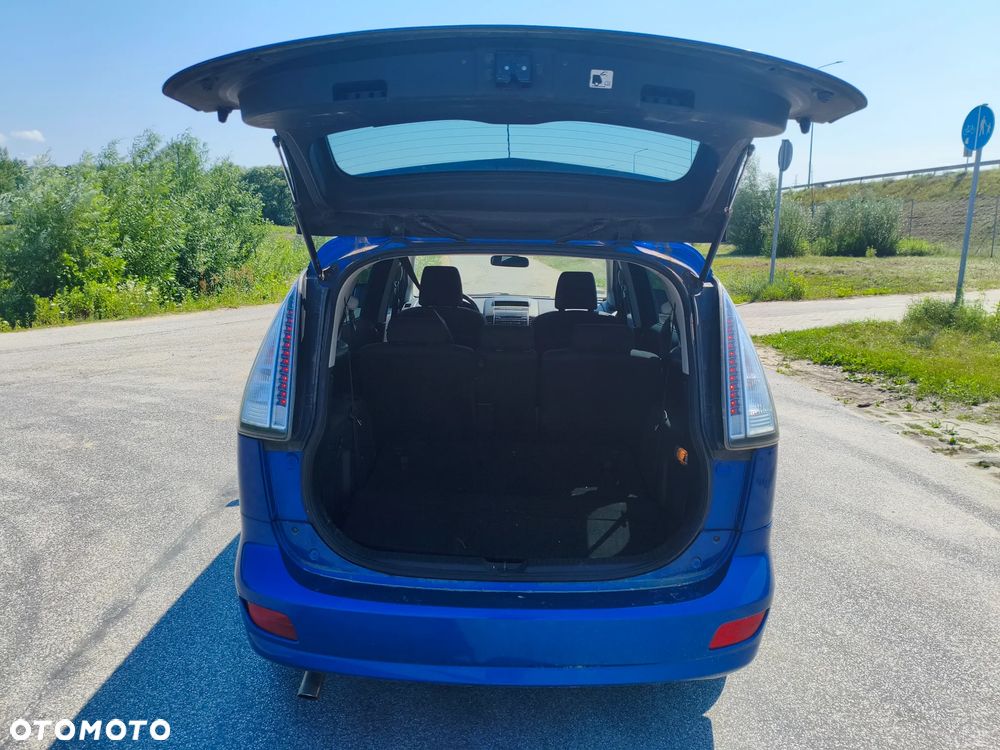 Mazda 5 2.0 Exclusive + - 9