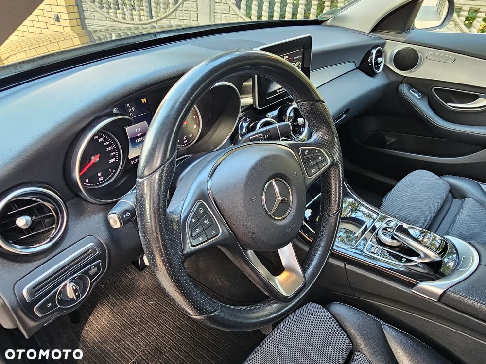 Mercedes-Benz Klasa C 180 9G-TRONIC - 35