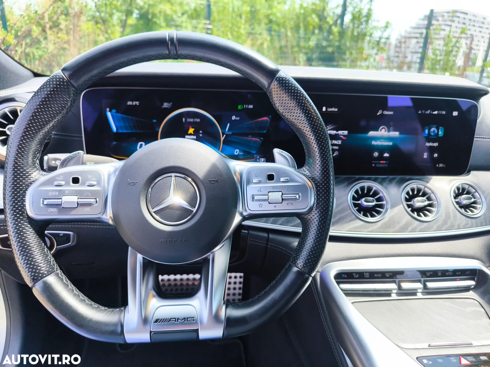 Mercedes-Benz AMG GT 53 4MATIC+ MHEV - 13