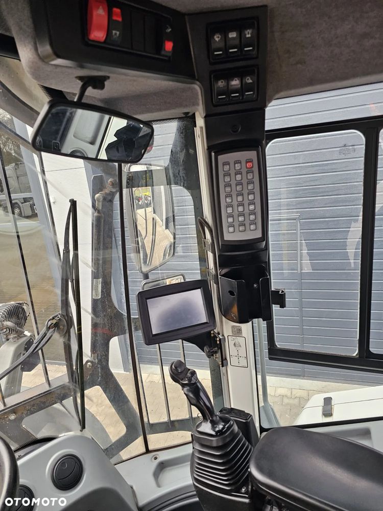 Liebherr L 550 XPower - 12