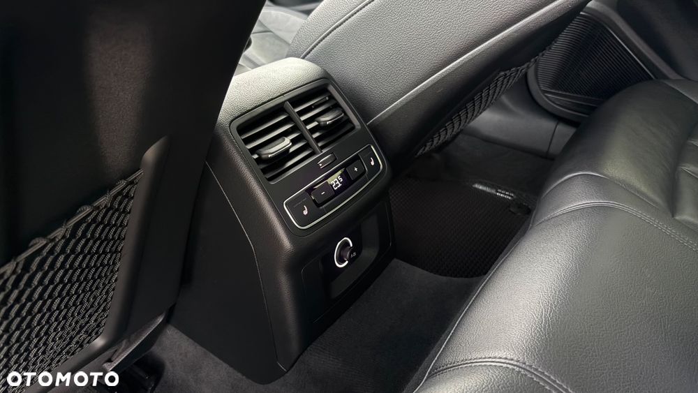 Audi A4 Limousine - 26