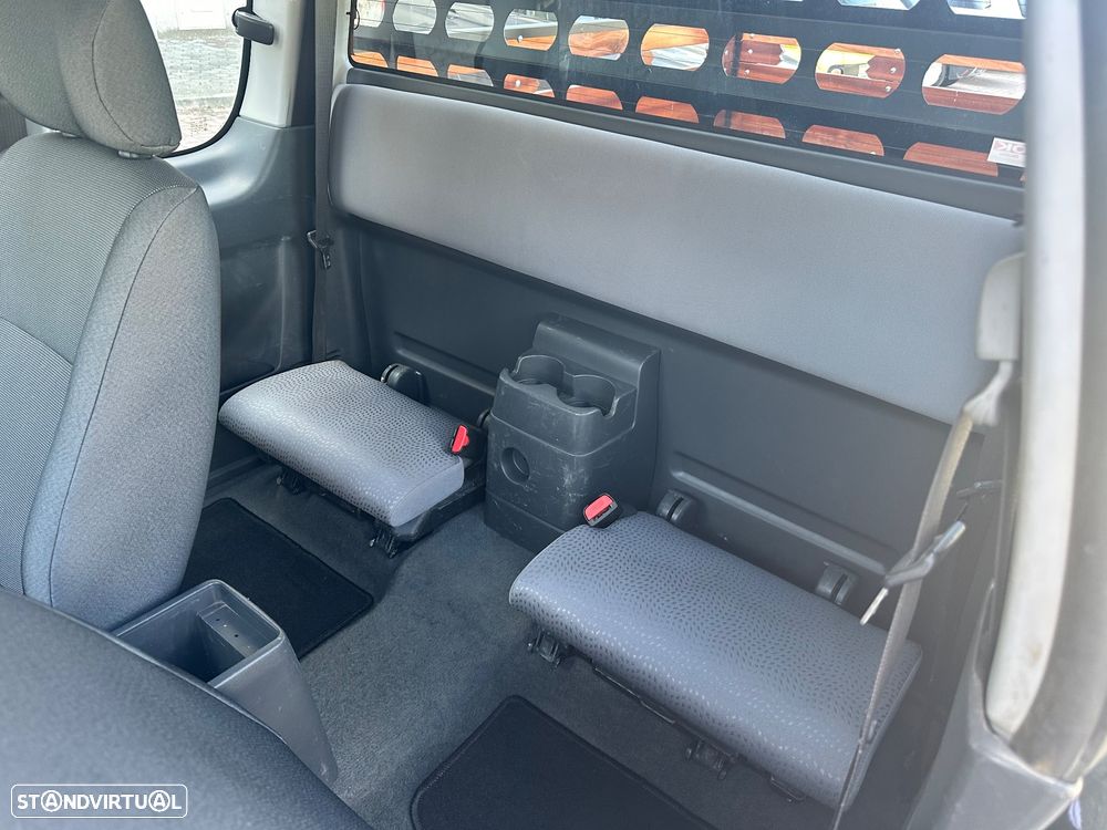 Isuzu D-Max 4x4 Space Cab Custom - 16