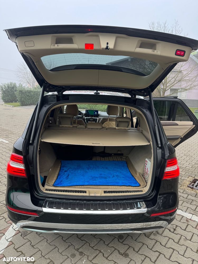 Mercedes-Benz ML - 15