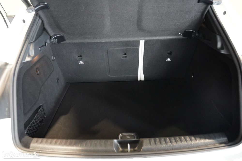 Mercedes-Benz GLA 180 CDi Urban - 33