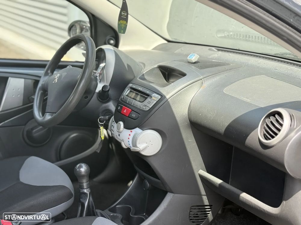 Peugeot 107 1.0 Trendy - 14